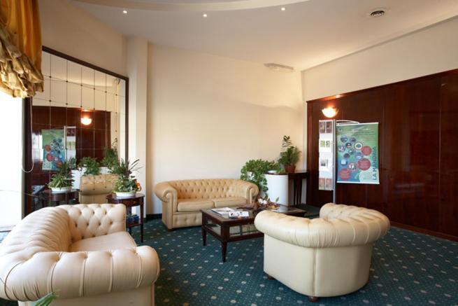Dropiluc Hotell Druento Exteriör bild