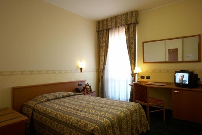 Dropiluc Hotell Druento Rum bild